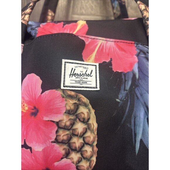 Herschel Supply Co Strand Duffle Tote Bag Pineapple Flowers Black NWOT - Picture 3 of 11